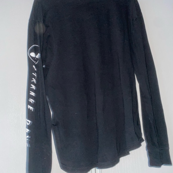 Strange days long sleeve shirt👽💀size large in black! - Picture 3 of 5